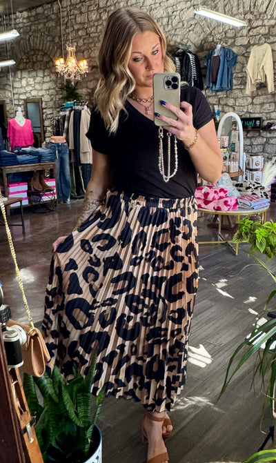 Leopard Print Pleated Skirt