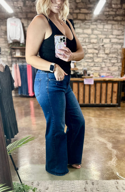 Amy Mid-rise Wide Leg Jeans