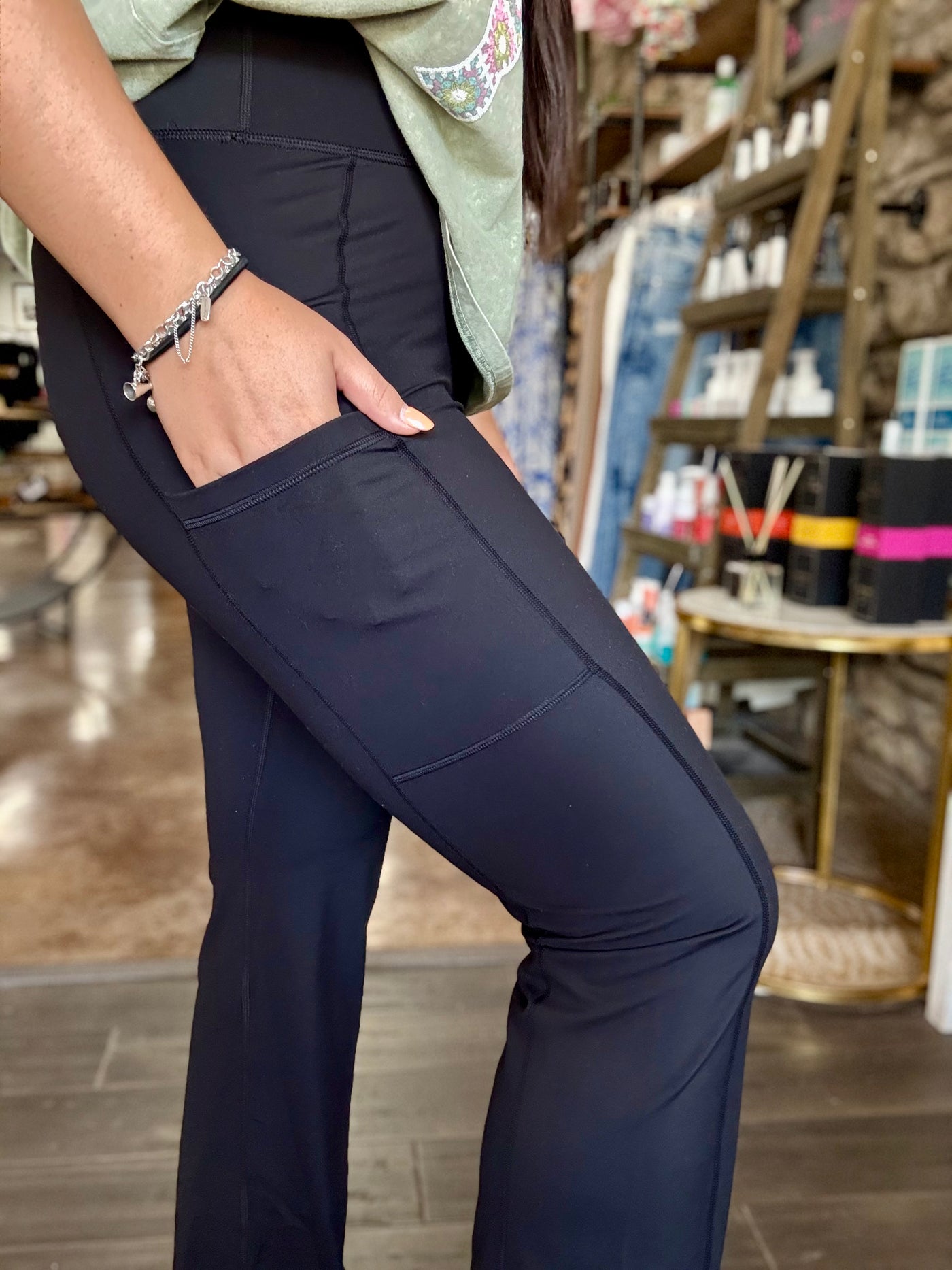 Straight Leggings with Pockets