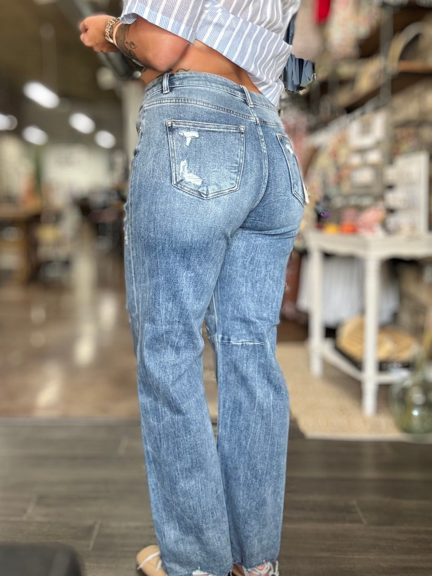 Mid Rise Baggy Leg Jeans