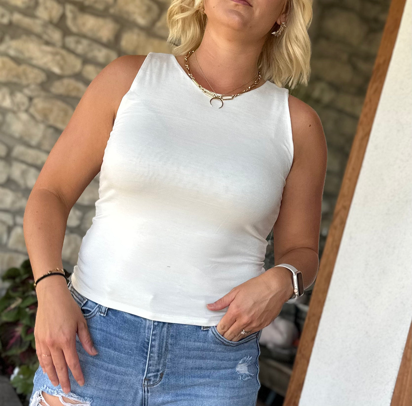 Fitted Scoop Neck Tank