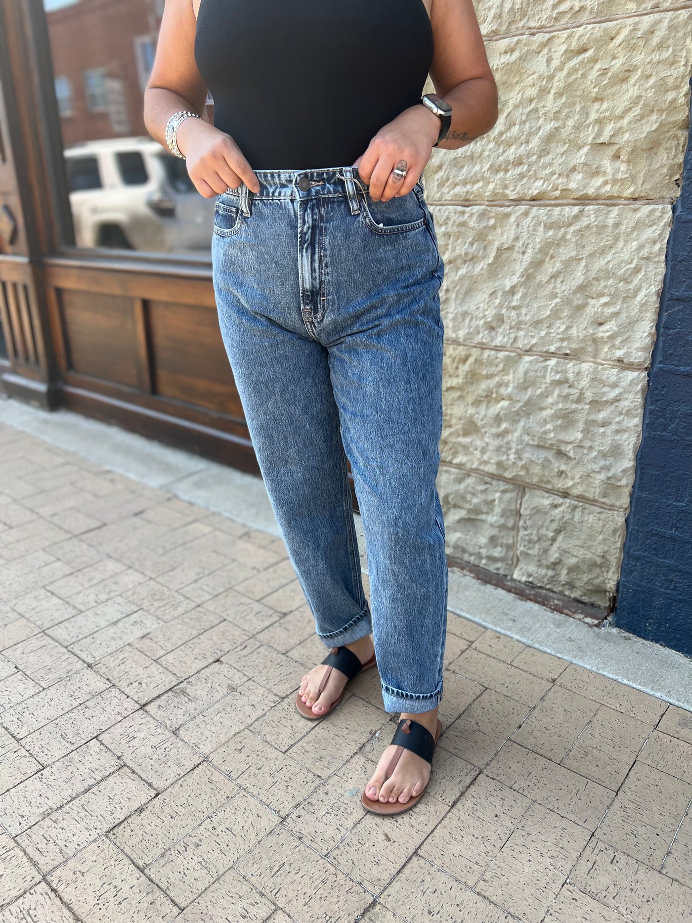 Mom Tapered Jean